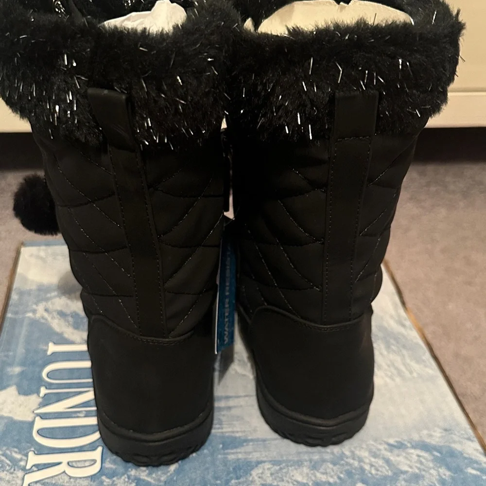 Tundra stylish black